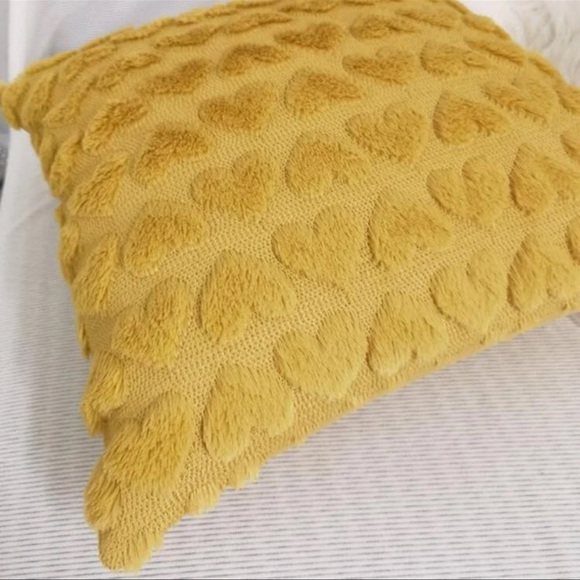 Golden Yellow Heart Tufted Decorative Throw Pillow Cushion Cover 18” x 18” - NWT - Picture 3 of 9